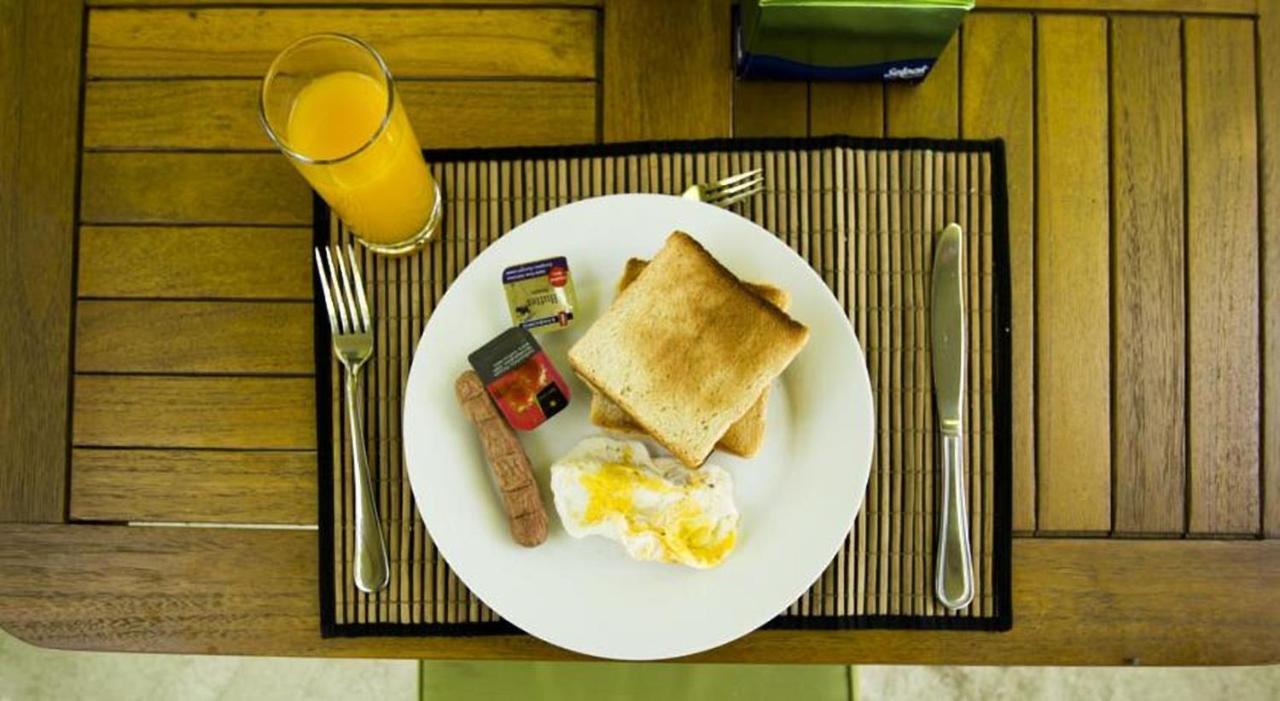 Off Day Inn Мале Екстер'єр фото